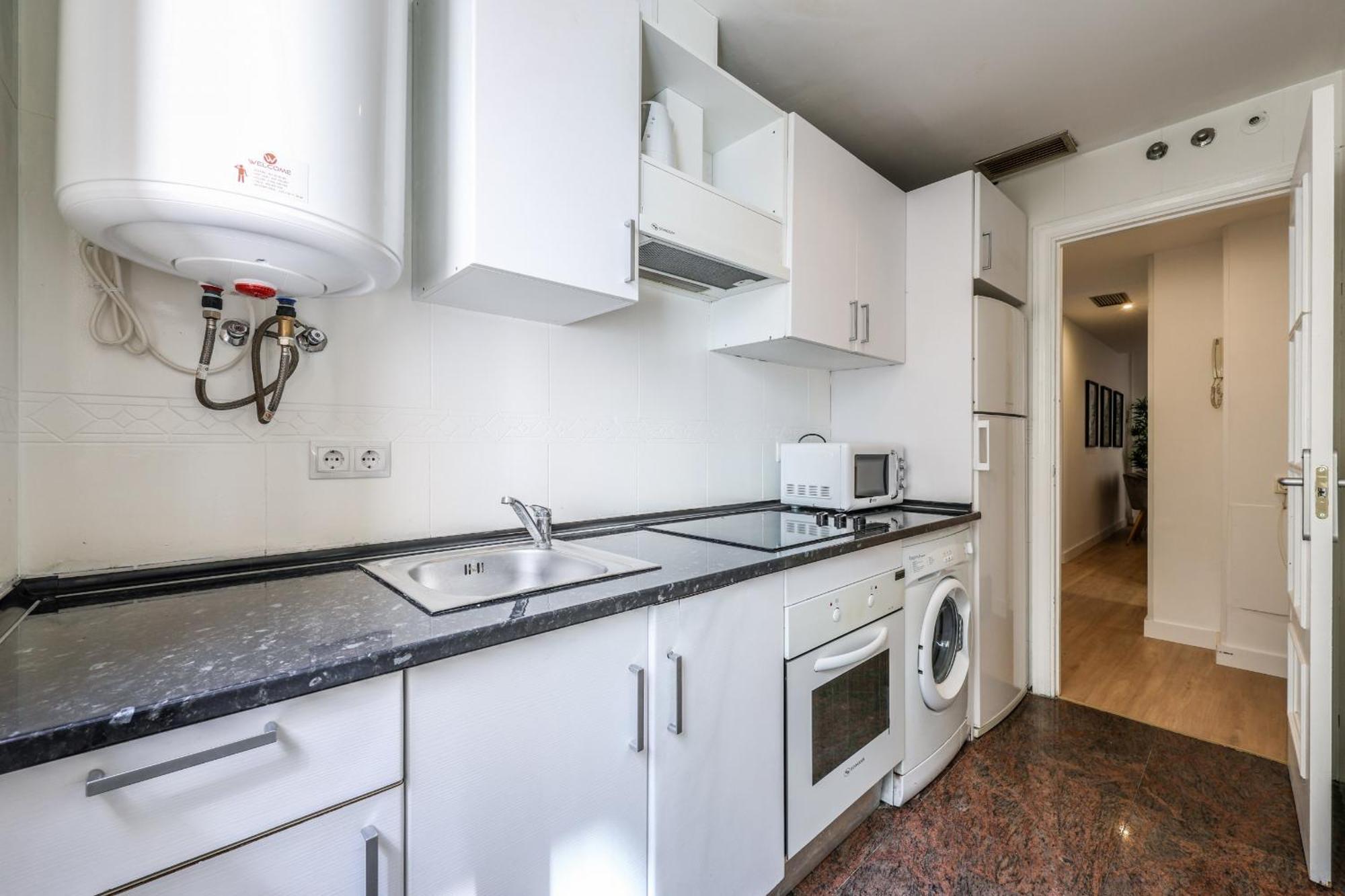 Apartamentos Reformados En Lavapies Madrid Exterior foto
